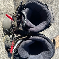 スノーボードの靴の画像