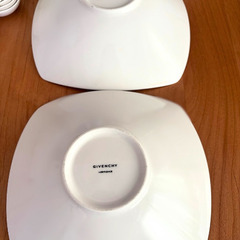 【11/25頃まで】食器30点セット(スタバ デミタスカップ入り)の画像