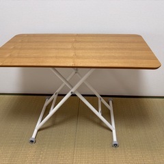 テーブル【高さ調節可能】の画像