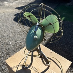 レトロな扇風機の画像