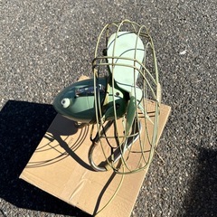 レトロな扇風機の画像