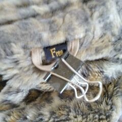 婦人ロングコート　表ベージュ　内側ヒョー柄ボア　フリーサイズ　　クリニング済み　の画像