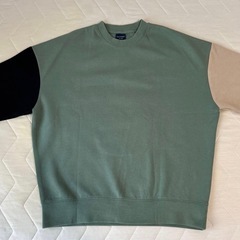 長袖 トップスの画像