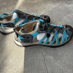 keen サンダルの画像
