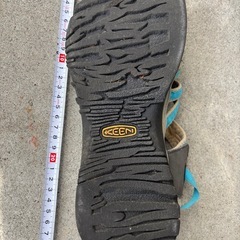 keen サンダルの画像