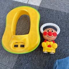 アンパンマン補助便座　音が鳴りますの画像