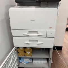 RICOH MP C305 A4カラーレーザー複合機の画像