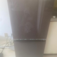 11月中のみ掲載　[Hisense] 冷蔵庫　黒　一人暮らし用サイズの画像