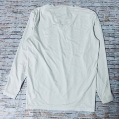 【TIGORA 】アンダーシャツVネック　長袖　スポーツ　インナー　Lサイズの画像