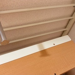 突っ張り棚　収納の画像
