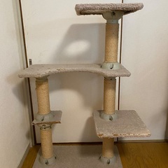 【取引中】キャットタワー　幅750　奥行き390　高さ1220の画像