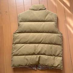 　ダウンベストリバティ柄　beams boy の画像