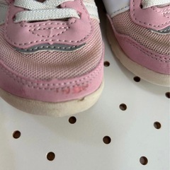 子供用シューズの画像