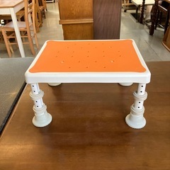 サ2511-292 Panasonic 浴槽台 オレンジ 介護用品 設備 キズ汚れ有りの画像