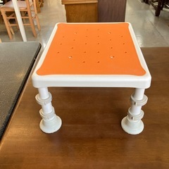 サ2511-292 Panasonic 浴槽台 オレンジ 介護用品 設備 キズ汚れ有りの画像