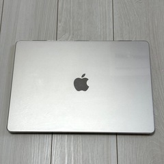超美品 Apple MacBook Air M3 15インチ スターライト（2024）の画像