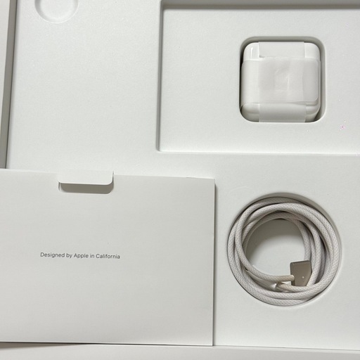 超美品 Apple MacBook Air M3 15インチ スターライト（2024）