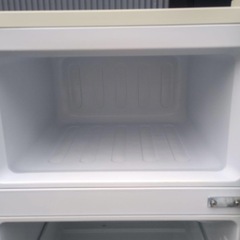 A-Stage 2ドアレトロ冷蔵庫の画像