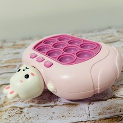 【ジャンク品】プッシュポップゲーム機（電動ポチポチおもちゃ）うさぎの画像