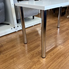 取りに来れる方限定 テーブル ホワイト キズ有 の画像