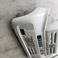 Nバンフロントバンパー　ホワイト　
白　 H30年　JJ1 JJ2の画像