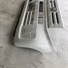 Nバンフロントバンパー　ホワイト　
白　 H30年　JJ1 JJ2の画像