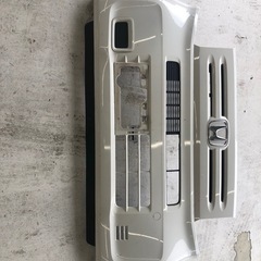 Nバンフロントバンパー　ホワイト　
白　 H30年　JJ1 JJ2の画像