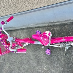 ミニーマウス　子供用自転車の画像