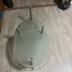 ガラスのろーてーぶるローテーブルの画像