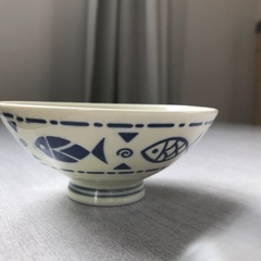お茶碗（魚柄）の画像