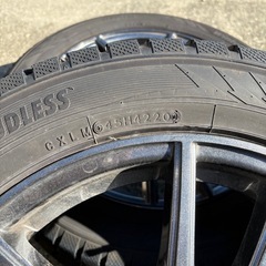 スタッドレスタイヤ　4本セットの画像