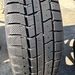 スタッドレスタイヤ　4本セットの画像