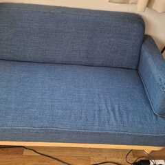 青いソファ　無料であげますの画像