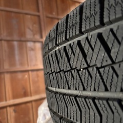 225/60R17　スタッドレス　タイヤ　ホイール　ブリヂストン 30系アルファードの画像