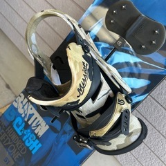 Burton スノーボードの画像