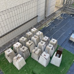 束石　16個の画像