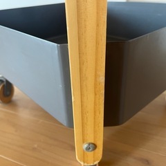 おしゃれ　スチールキャスターワゴンの画像