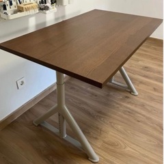 半年使用・IKEA テーブルの画像