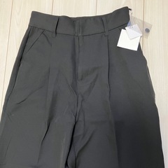 未使用タグ付き レディースパンツの画像