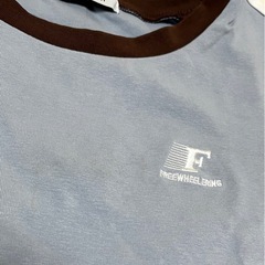 クロップドTシャツの画像