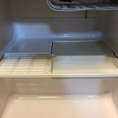 ④1人用冷蔵庫の画像