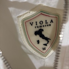 VIOLA ホワイト ダウンジャケットの画像