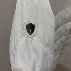 VIOLA ホワイト ダウンジャケットの画像