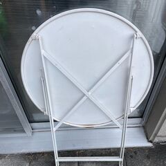 ガーデンテーブル スチール製の画像