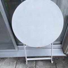 ガーデンテーブル スチール製の画像