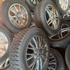 スタッドレスタイヤセット多数の画像