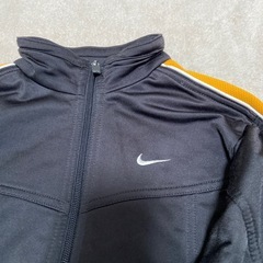 ナイキ　ジャージ　ジャケット　110センチ　くらいの画像