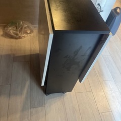 折りたたみテーブルの画像