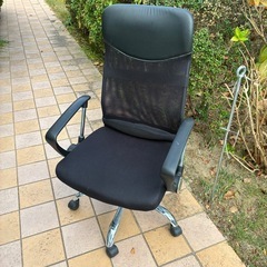 オフィスチェアの画像
