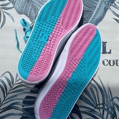 DC SHOECO USA  スニーカー 25.5 cmの画像